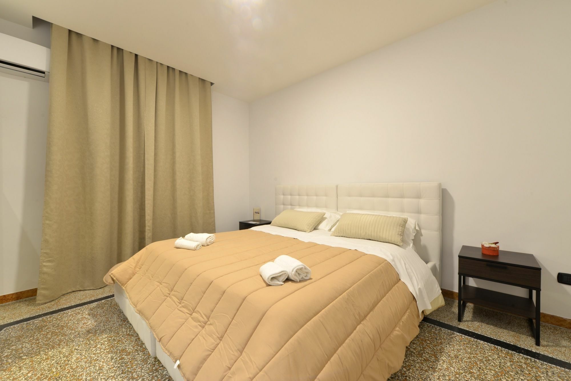 Napoli Central City Εξωτερικό φωτογραφία